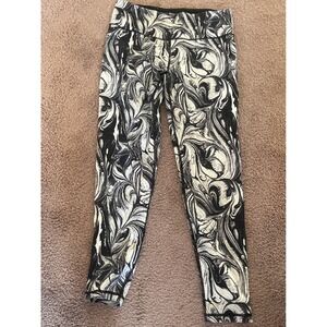 Victoria's Secret Knockout Sport Leggings Black White Swirl Pattern L
